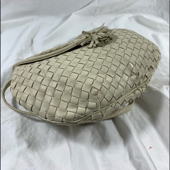 Vintage JAY HERBERT white ivory leather woven shoulder bag with flap tassel - Picture 4 of 12